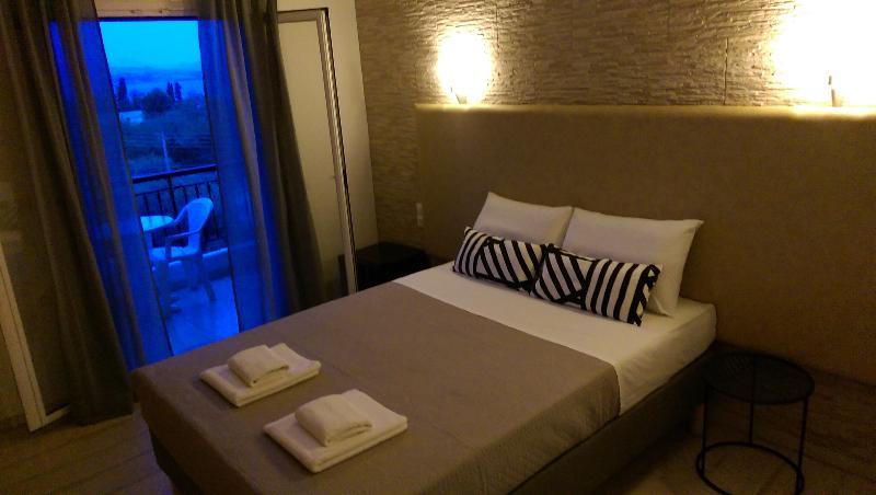 Tina Otel Limni  Dış mekan fotoğraf